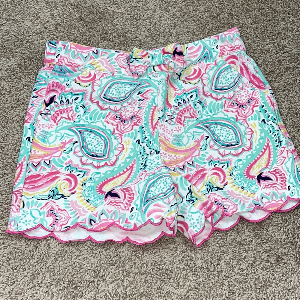 Crown & Ivy Shorts